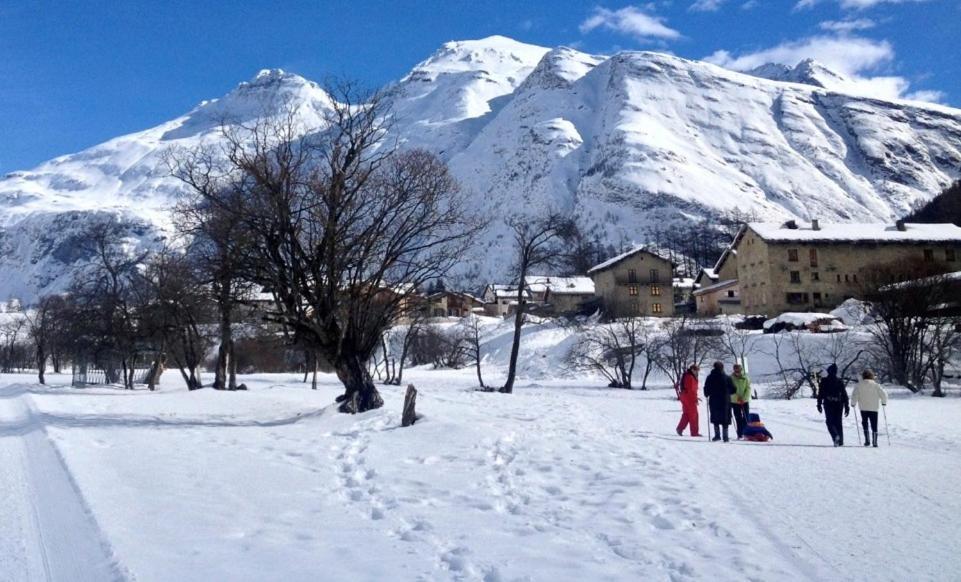 Hotel La Vanoise Bessans Buitenkant foto