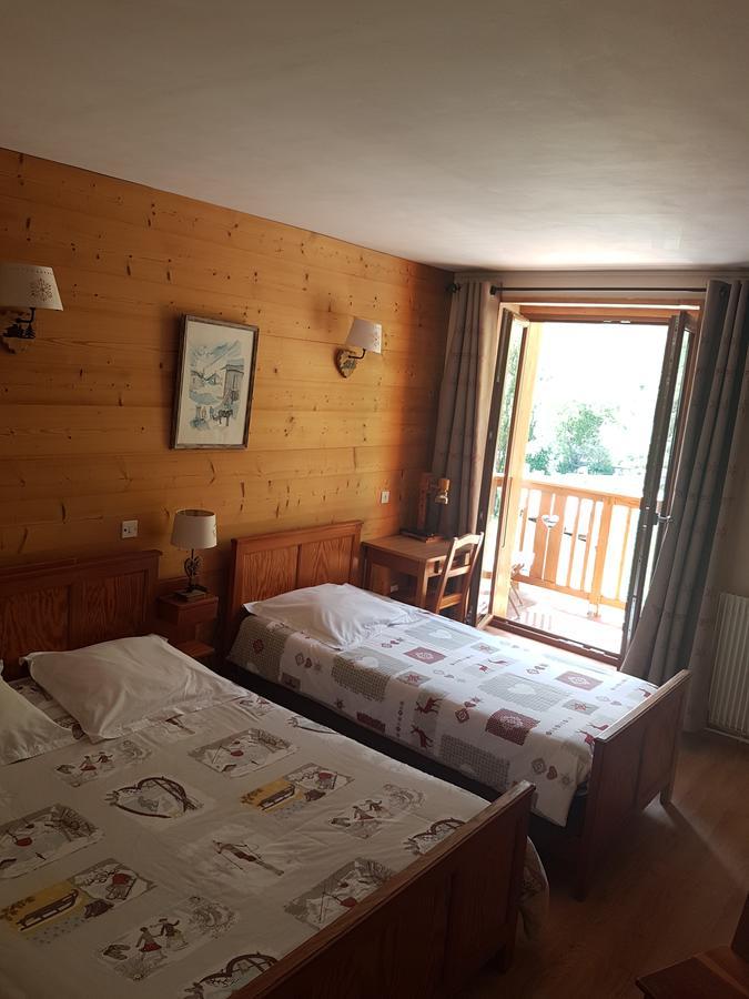 Hotel La Vanoise Bessans Buitenkant foto